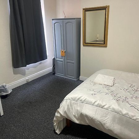 Pc House Hotell Leicester Eksteriør bilde
